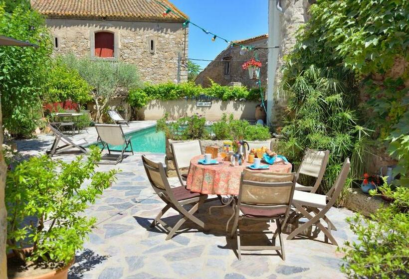 Bed and Breakfast Le Village Hôtes