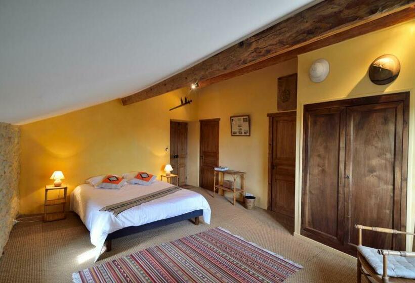 Bed and Breakfast Le Village Hôtes