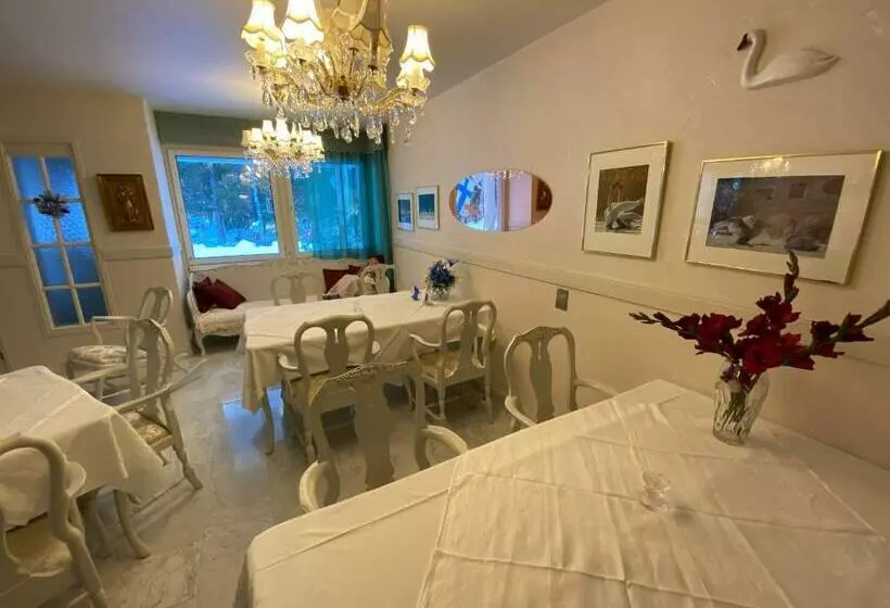 Aamiaismajoitus (B&B) Li Kultainen Joutsen