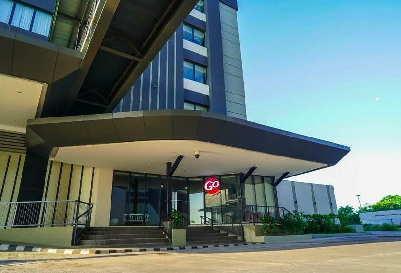 Go Hotels Plus Naga