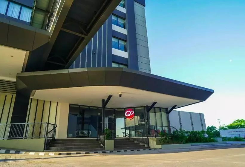 Go Hotels Plus Naga