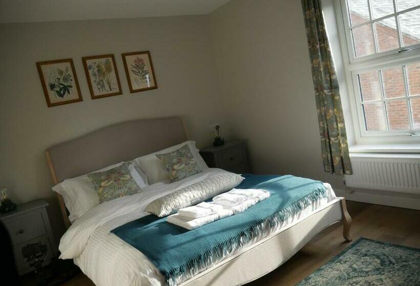 ホテル The Fox And Hounds