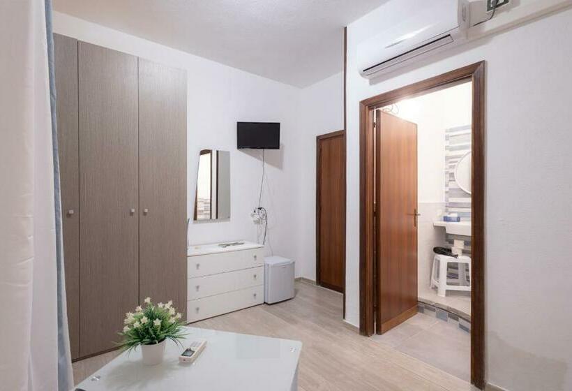 פנסיון Nanã Rooms