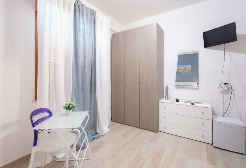 פנסיון Nanã Rooms