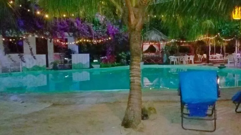 Lomakeskus Oasis Phuket Airport