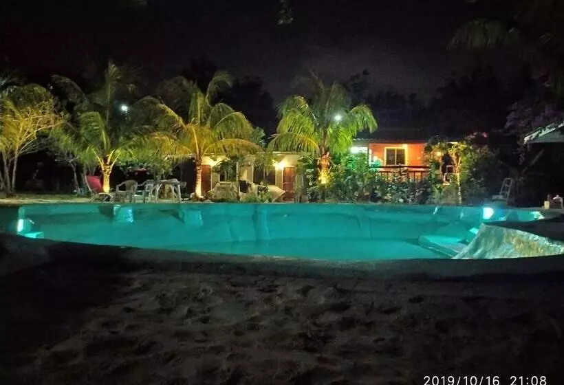 Lomakeskus Oasis Phuket Airport