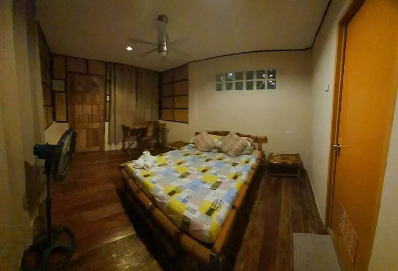 هتل Charisma Beach Resort