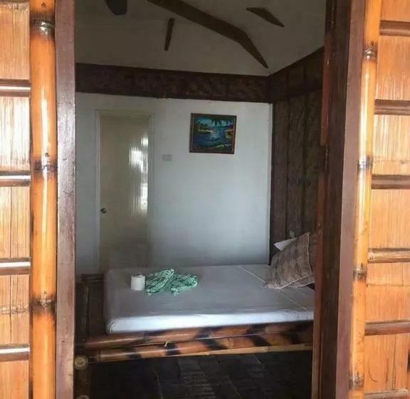 هتل Charisma Beach Resort