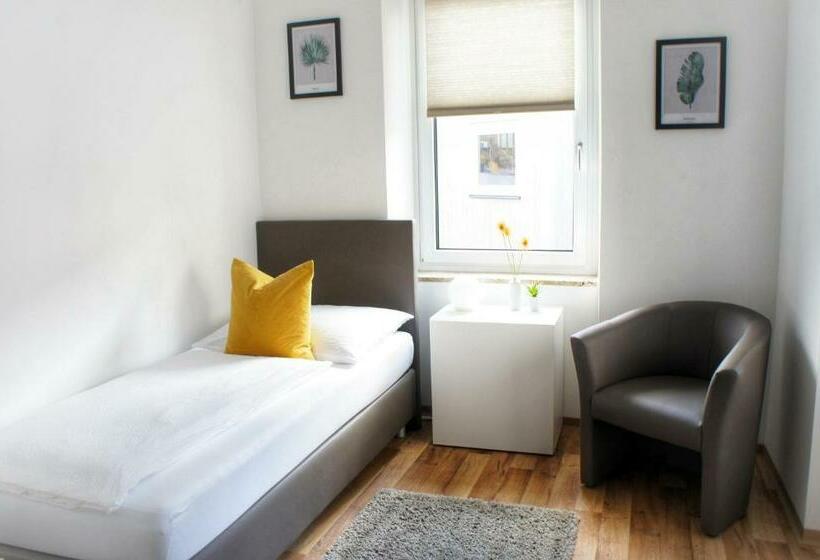 فندق Schwarzacherhof Pension & Apartments