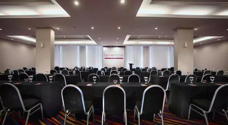 Favehotel Pantai Losari Makassar