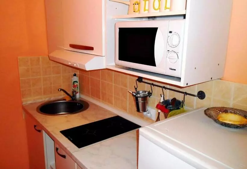 فندق Apartment Biro Kestenovi