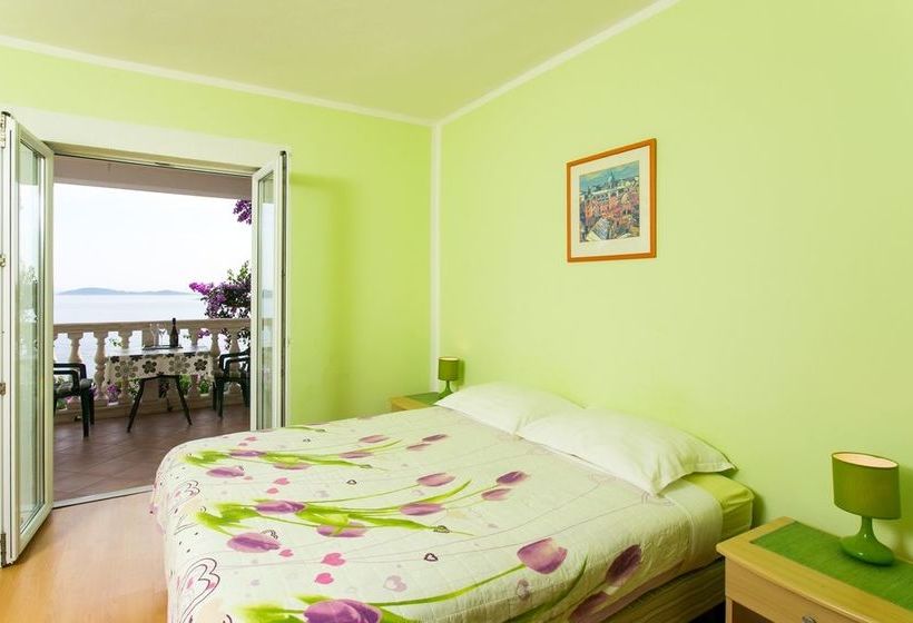 Отель Apartments A&m