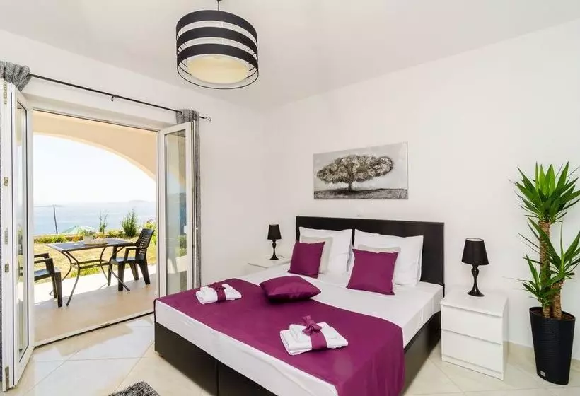 Отель Apartments A&m