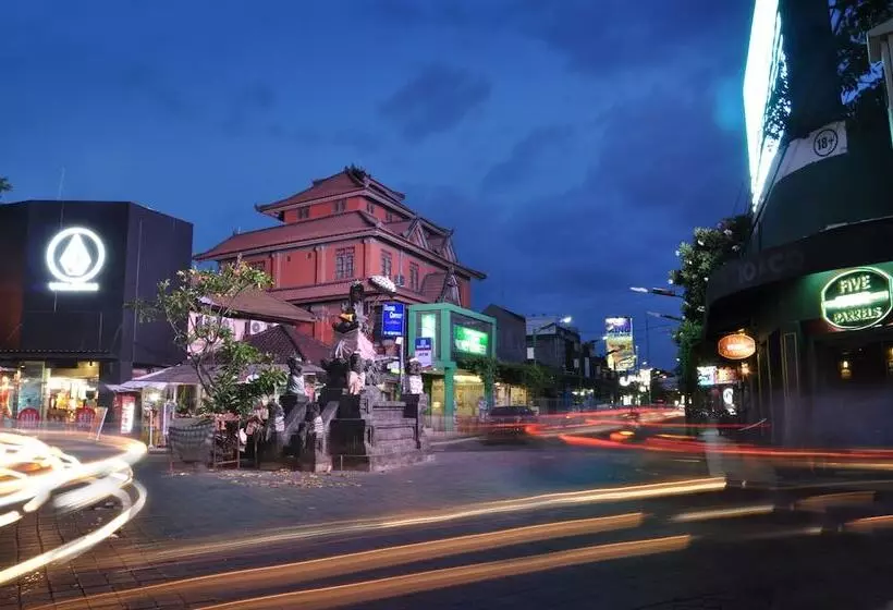 호텔 Bemo Corner Guest House