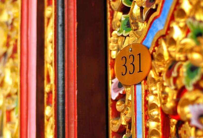 Hotel Bemo Corner Guest House