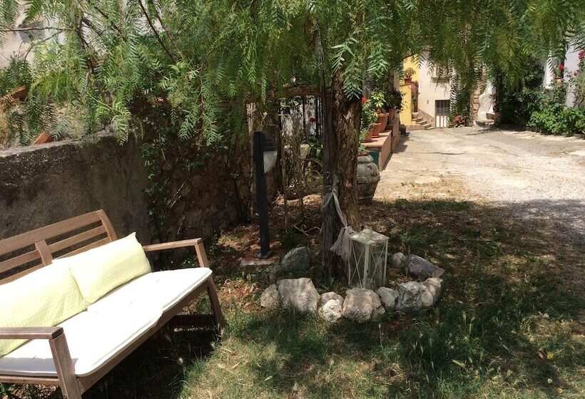 בית מלון כפרי Castello Dei Principi