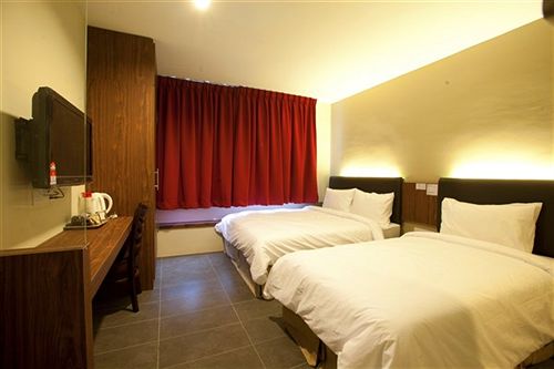 Otel Ciq Jalan Lumba Kuda