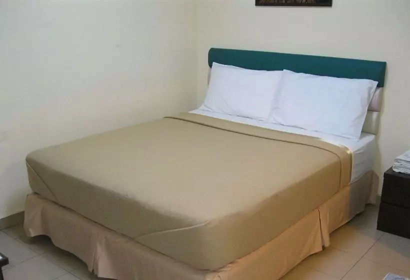 호텔 Ciq Jalan Lumba Kuda