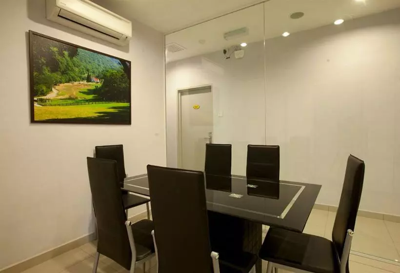 호텔 Ciq Jalan Lumba Kuda