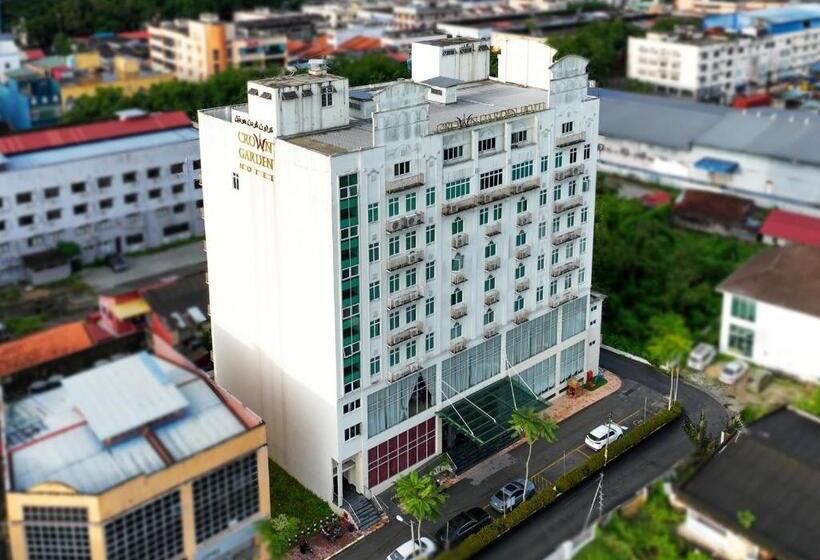 Отель Crown Garden