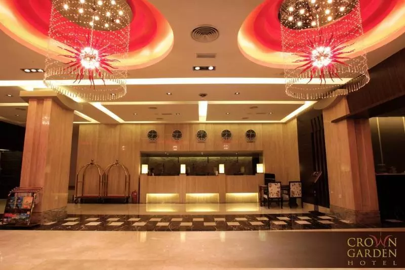 ホテル Crown Garden