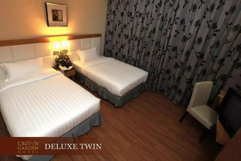 ホテル Crown Garden