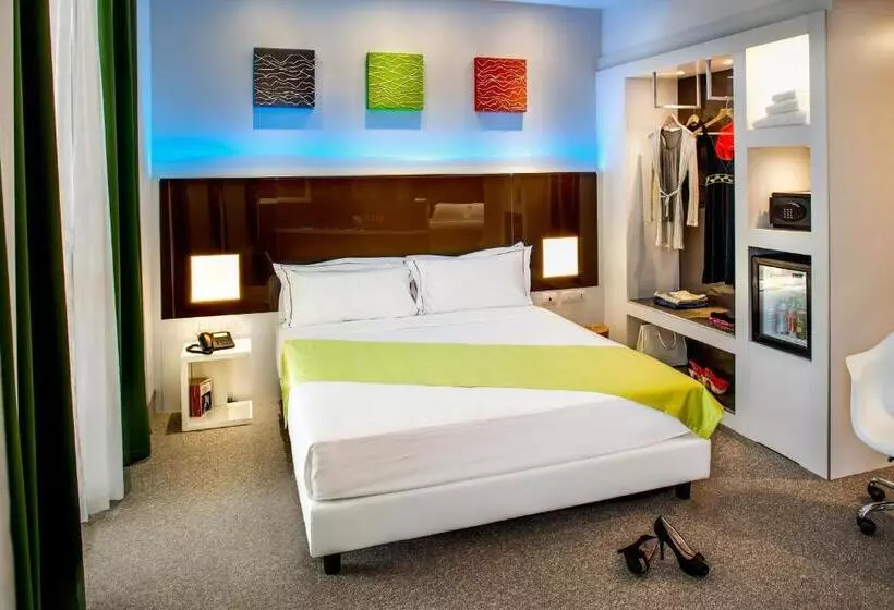 فندق Degli Arcimboldi