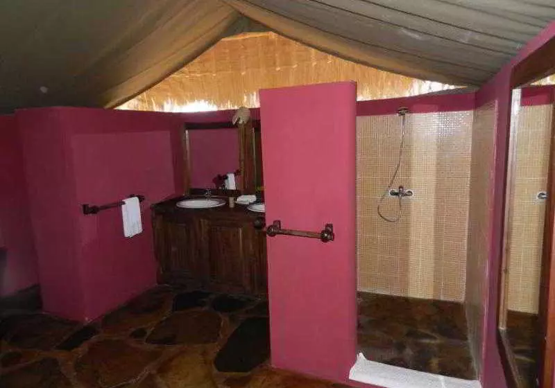 Hotelli Doa Doa Safari Club