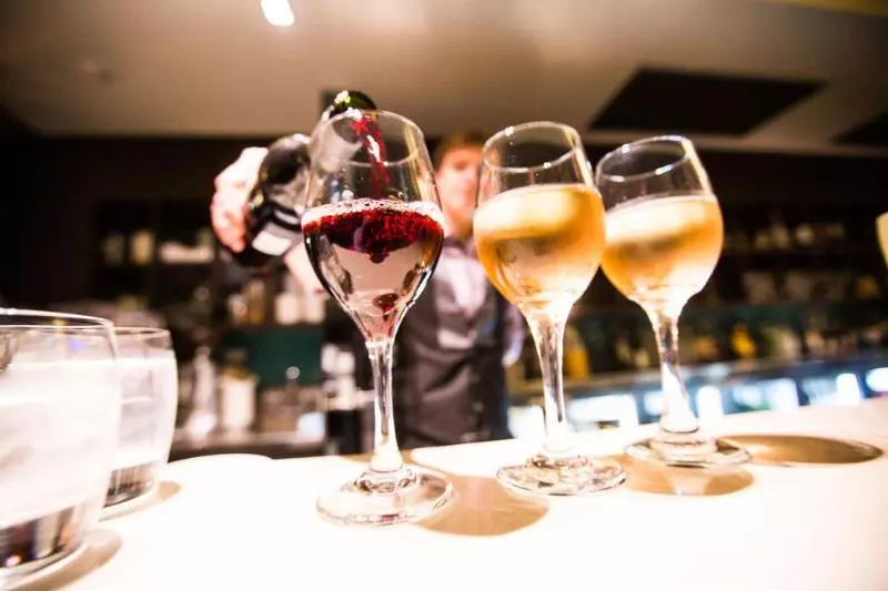 酒店 Lady Bay Resort