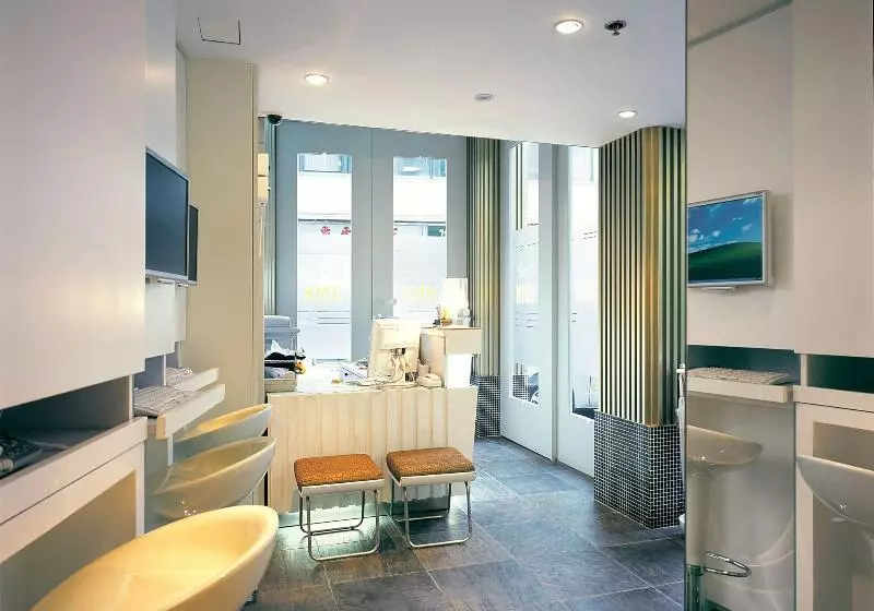 هتل Mingle At The Eden