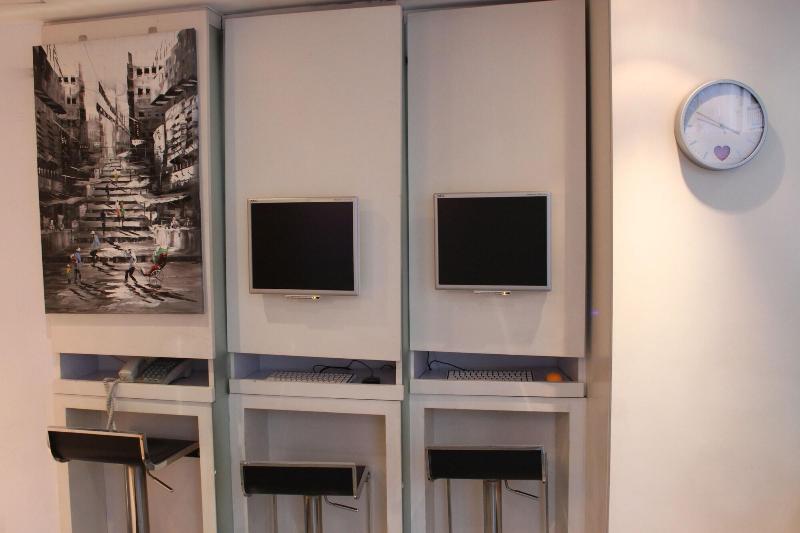 هتل Mingle At The Eden