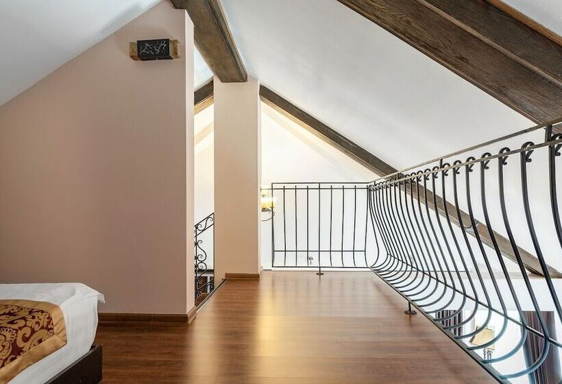 فندق Sibirskoe Podvorie