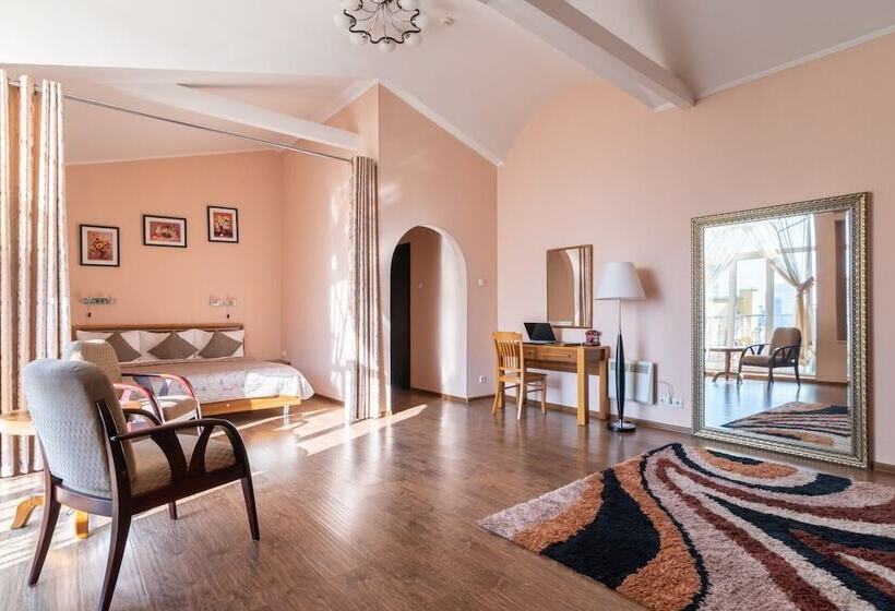 فندق Sibirskoe Podvorie