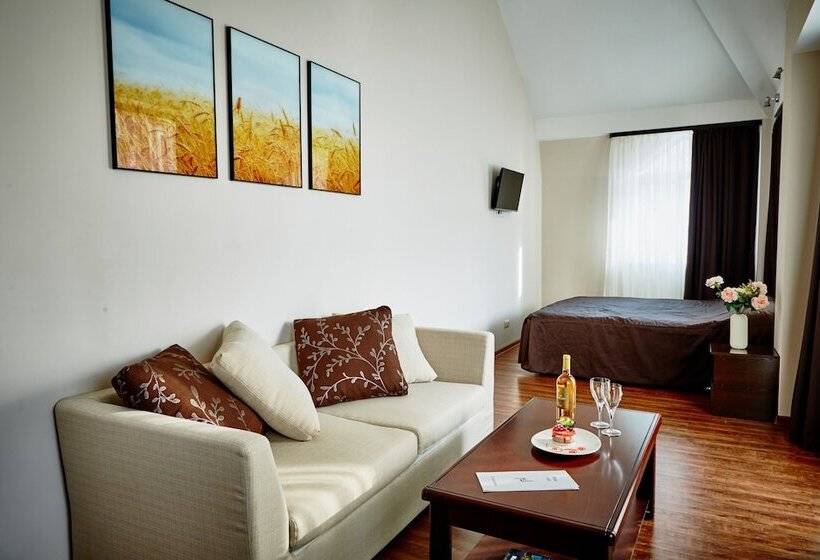 فندق Sibirskoe Podvorie