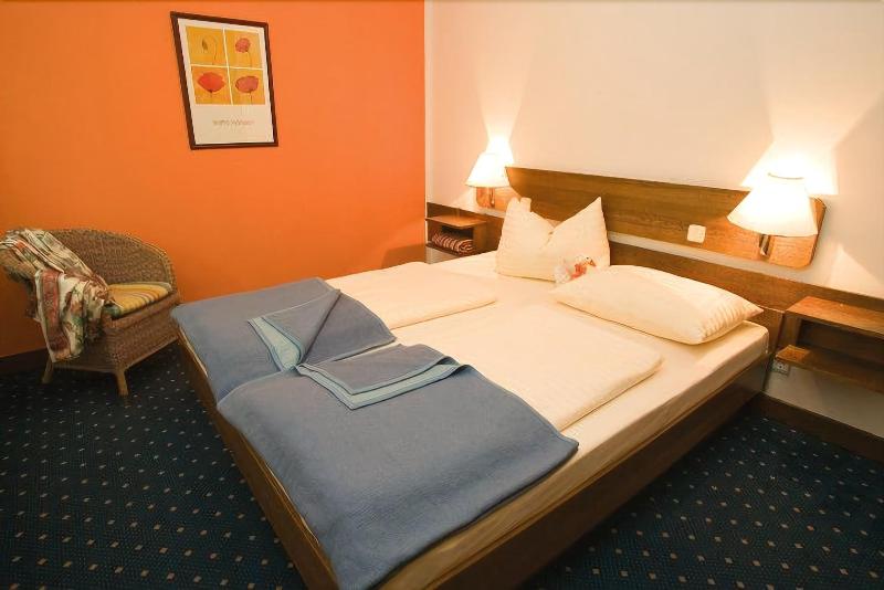 Отель Sonnenresort Ossiacher See