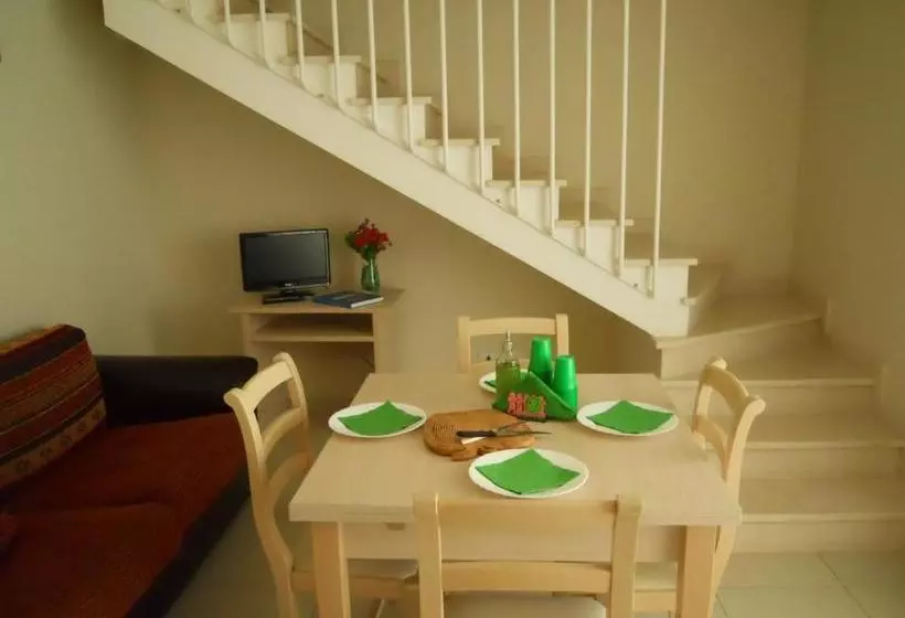 اقامتگاه Cerrano Park Resort