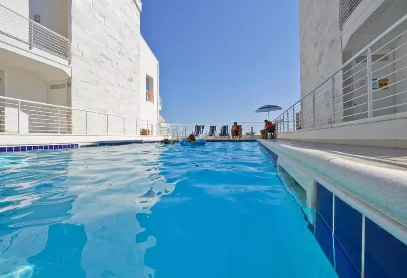 اقامتگاه Cerrano Park Resort