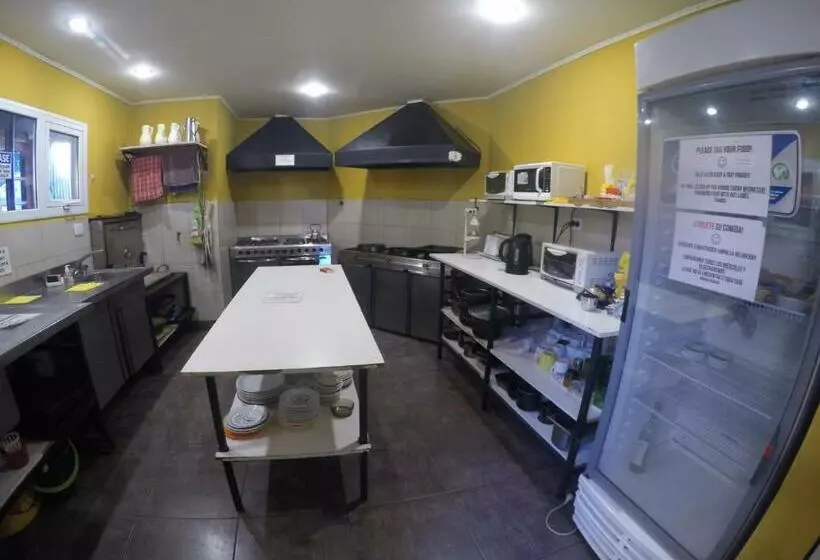 هاستل Lo De Trivi