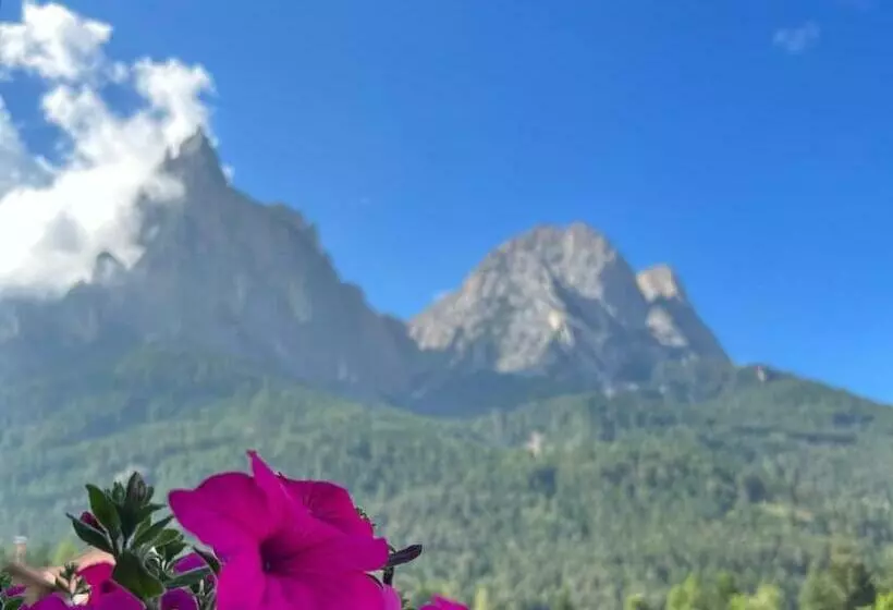 Aamiaismajoitus (B&B) Garni Karlegger