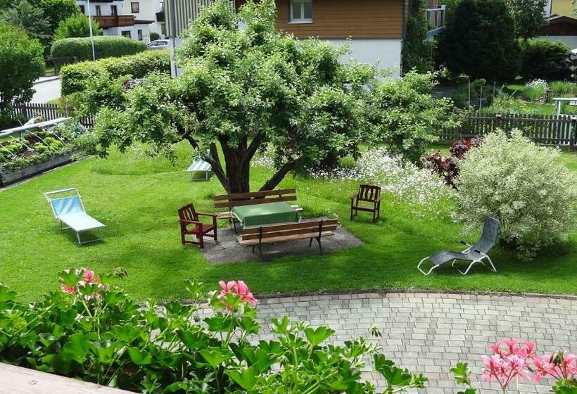 ベッドアンドブレックファースト Landhaus Gassner