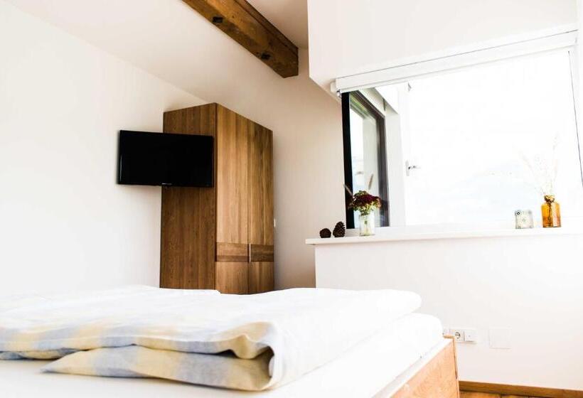 بنسيون Gästehaus Erika