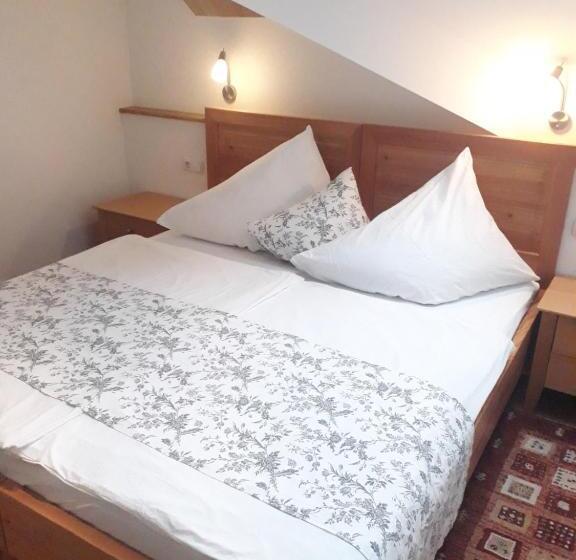 פנסיון Lunzferien