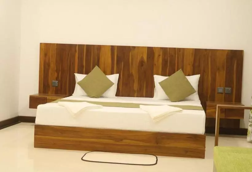 Majatalo New Sandra Guesthouse
