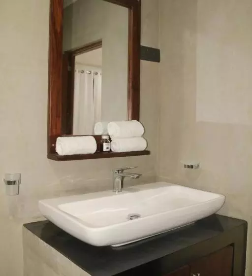 Majatalo New Sandra Guesthouse