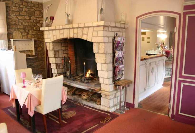 ユースホステル Logis Hôtel Restaurant L Auberge Normande