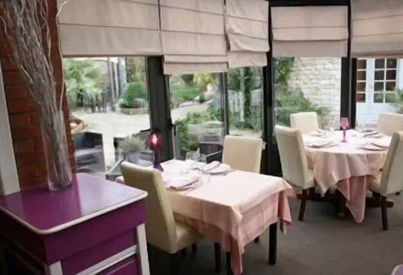 فندق صغير Logis Hôtel Restaurant L Auberge Normande