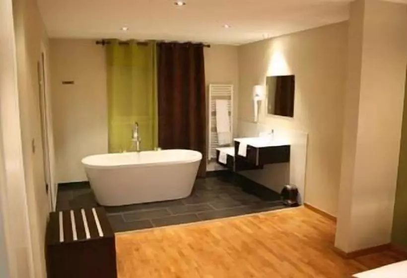 فندق صغير Logis Hôtel Restaurant L Auberge Normande