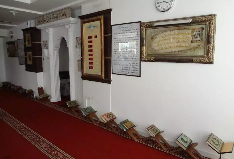 Flora Park Hotel Apartment