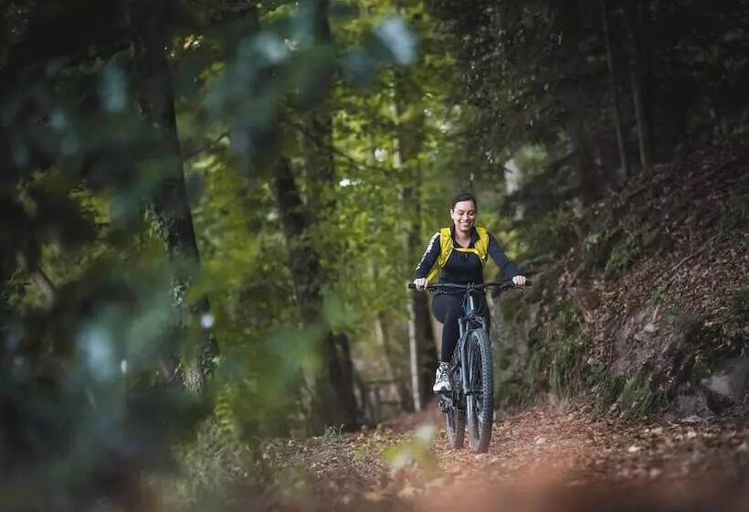 Отель 6717 Nature Hôtel & Spa Le Clos Des Délices