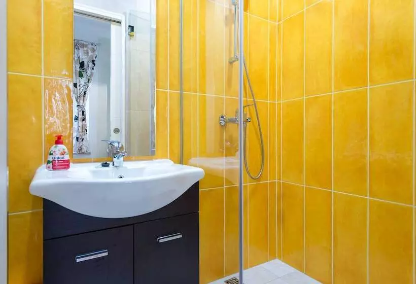 هتل Apartments Petra